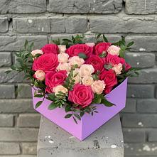 Цветочная композиция из Розы в коробке #REPLACE_PRED# Ялге