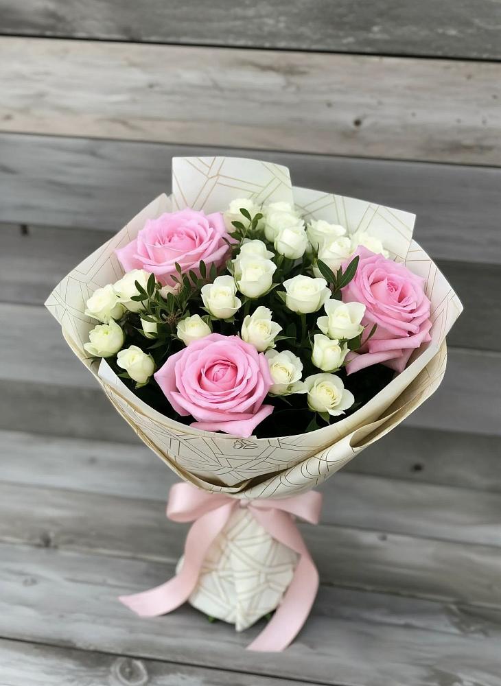 Букет цветов из: Розы в Ялге