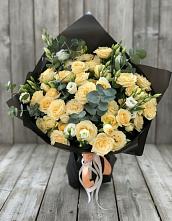 Букет цветов из:  Розы и Лизиантусы #REPLACE_PRED# Ялге