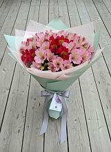 Букет цветов из:  Альстромерии в Ялге