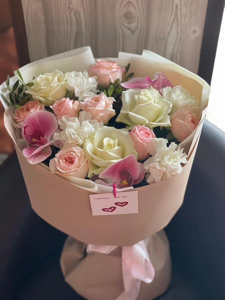 Букет цветов из: Орхидеи, Розы и Гвоздики в Ялге