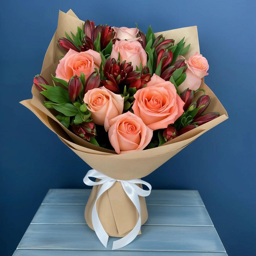 Букет цветов из: Розы и Альстромерии в Ялге