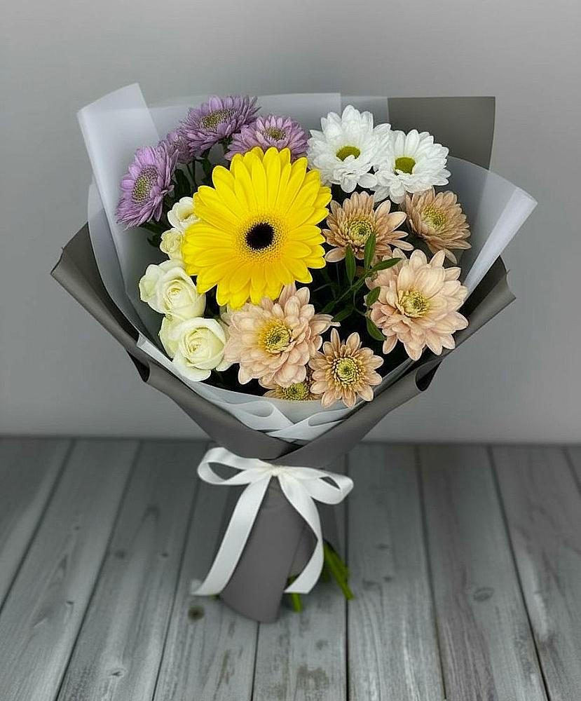 Букет цветов из: Розы, Герберы и Хризантемы в Ялге