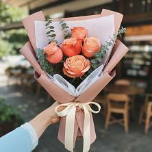 Букет цветов из:  Розы в Ялге