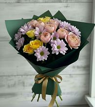Букет цветов из:  Хризантемы и Розы в Ялге