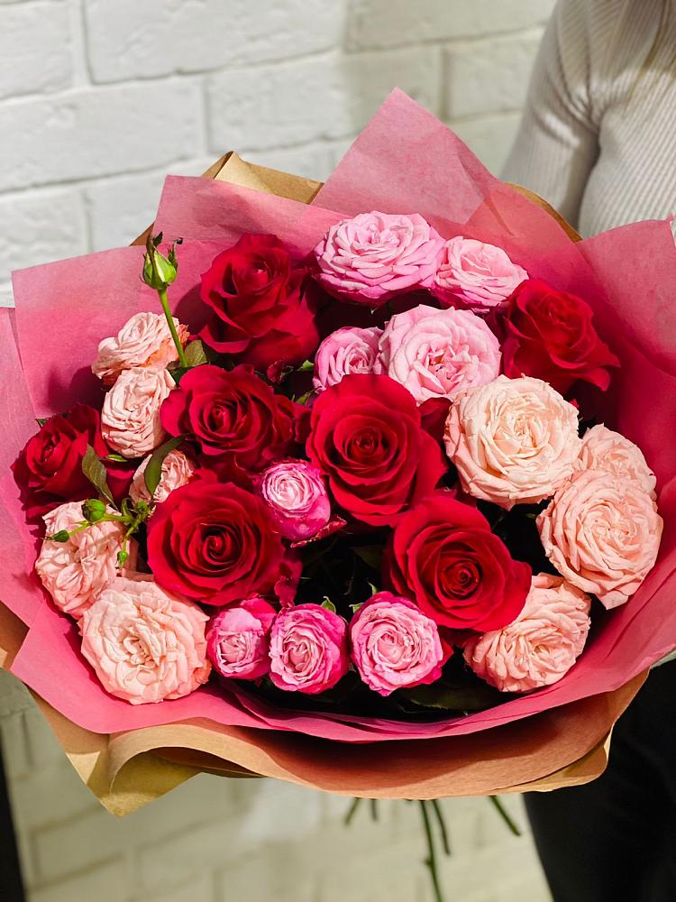 Букет цветов из: Розы в Ялге