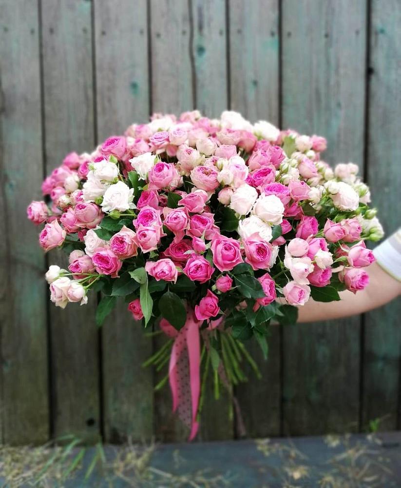 Букет Розовые кустовые розы Натали и Лав Лидия в Ялге