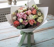 Букет цветов из:  Розы, Лизиантусы и Гвоздики в Ялге