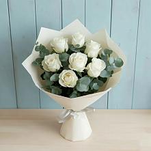 Букет Белые розы в Эвкалипте в Ялге