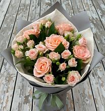 Букет цветов из:  Розы в Ялге