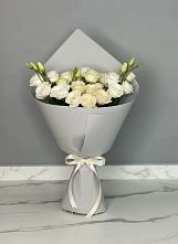 Букет цветов из:  Розы и Лизиантусы в Ялге